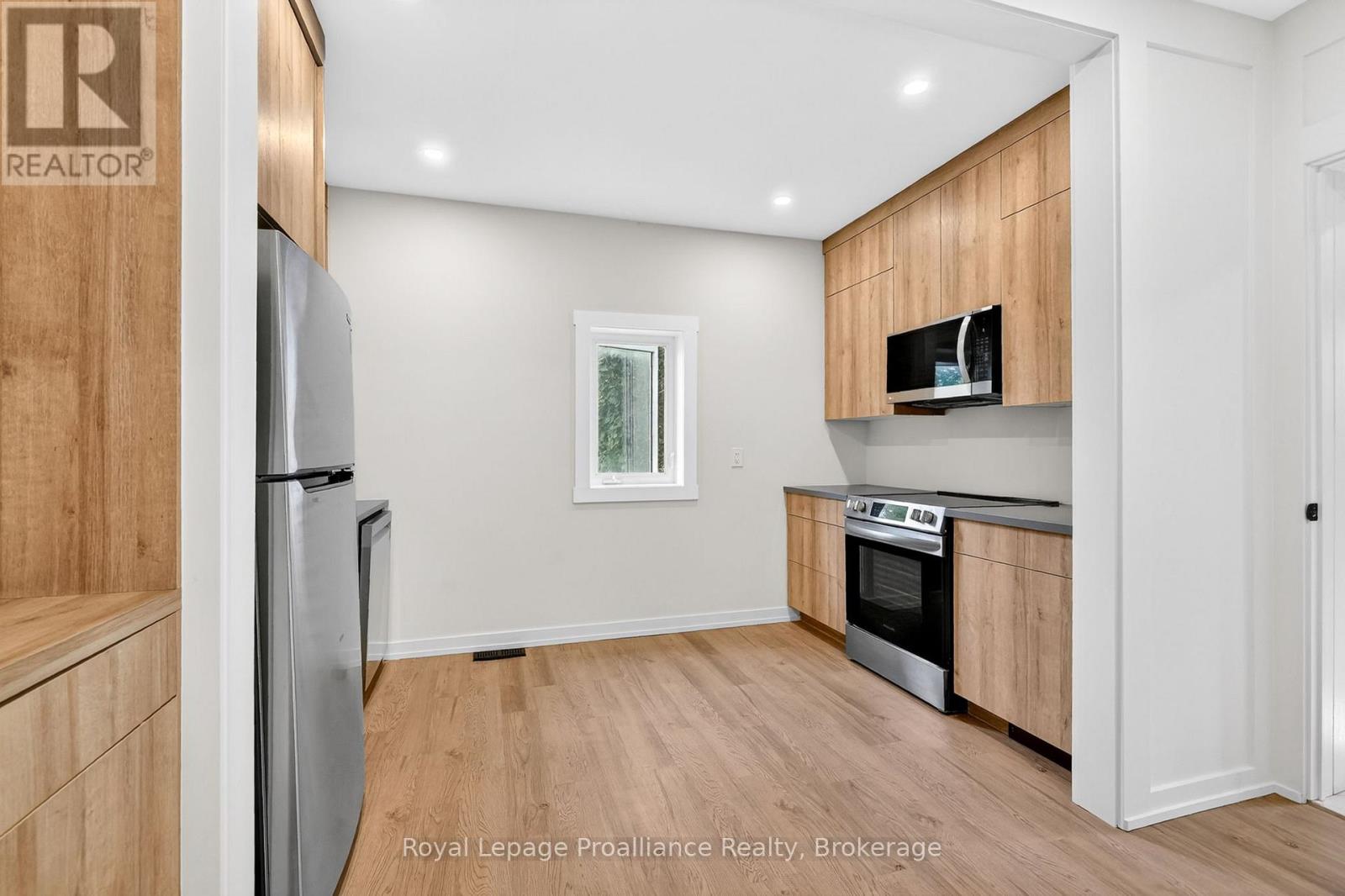 123 MAIN STREET - 11