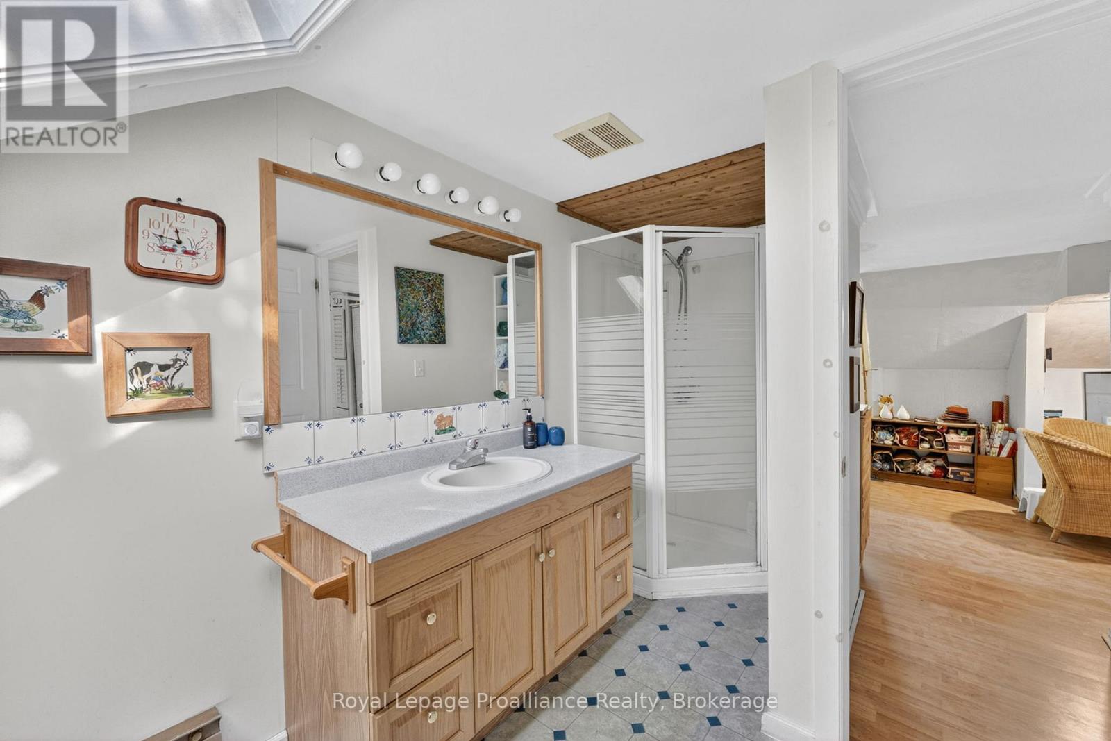 98 FRANKFORD ROAD - 18