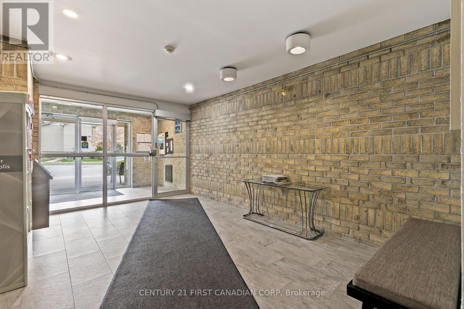 #109 729 DEVERON CRESCENT - 3