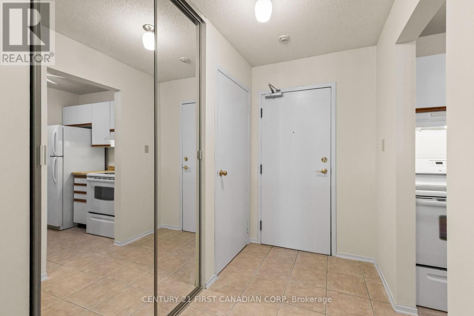 #109 729 DEVERON CRESCENT - 4