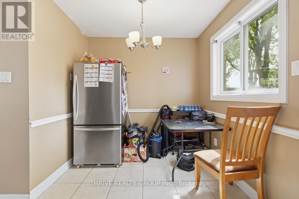 #40 1095 JALNA BOULEVARD - 14