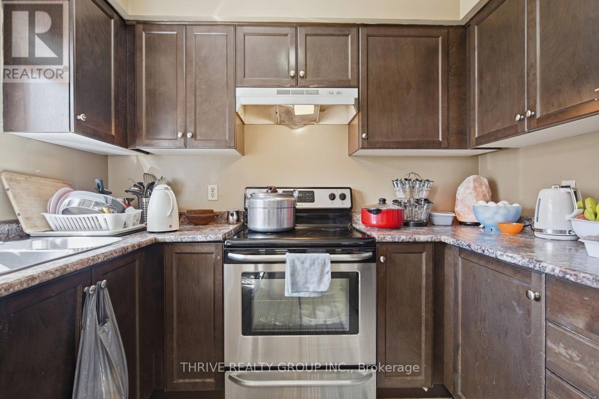 #40 1095 JALNA BOULEVARD - 17
