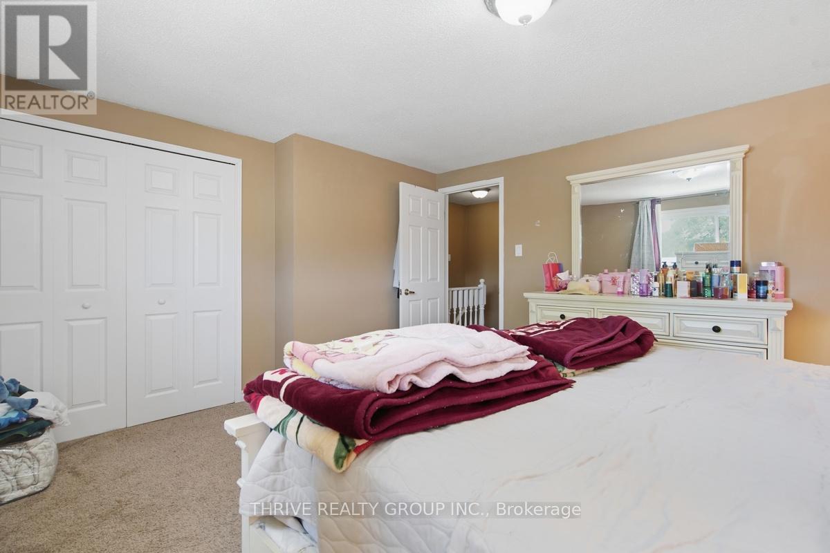 #40 1095 JALNA BOULEVARD - 21