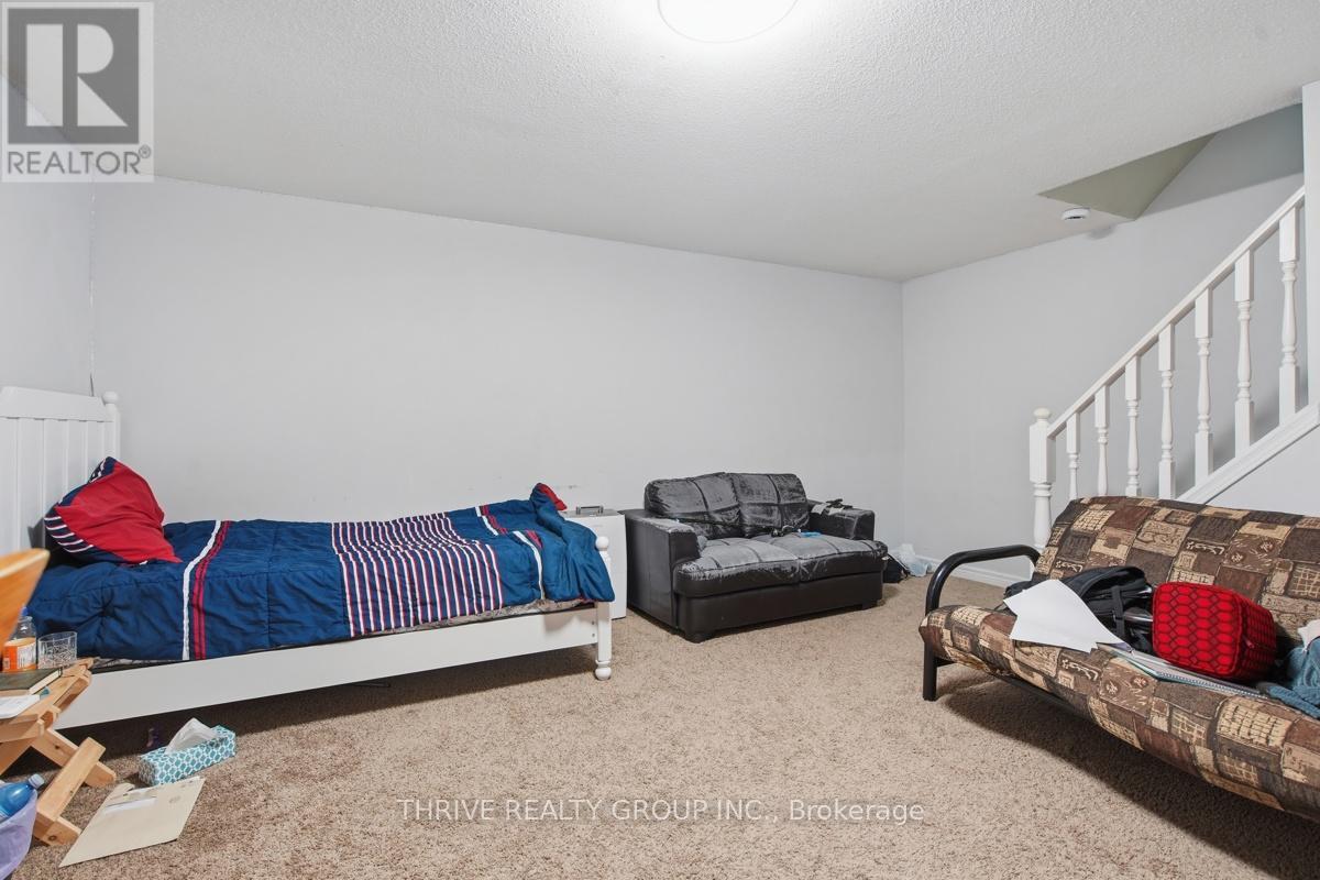 #40 1095 JALNA BOULEVARD - 27