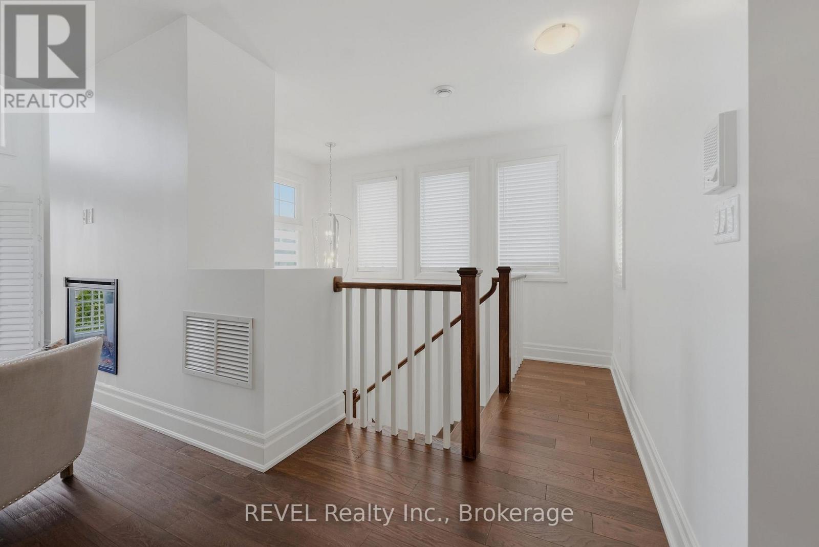 #S14 14 ST. ANDREWS LANE S - Image 10