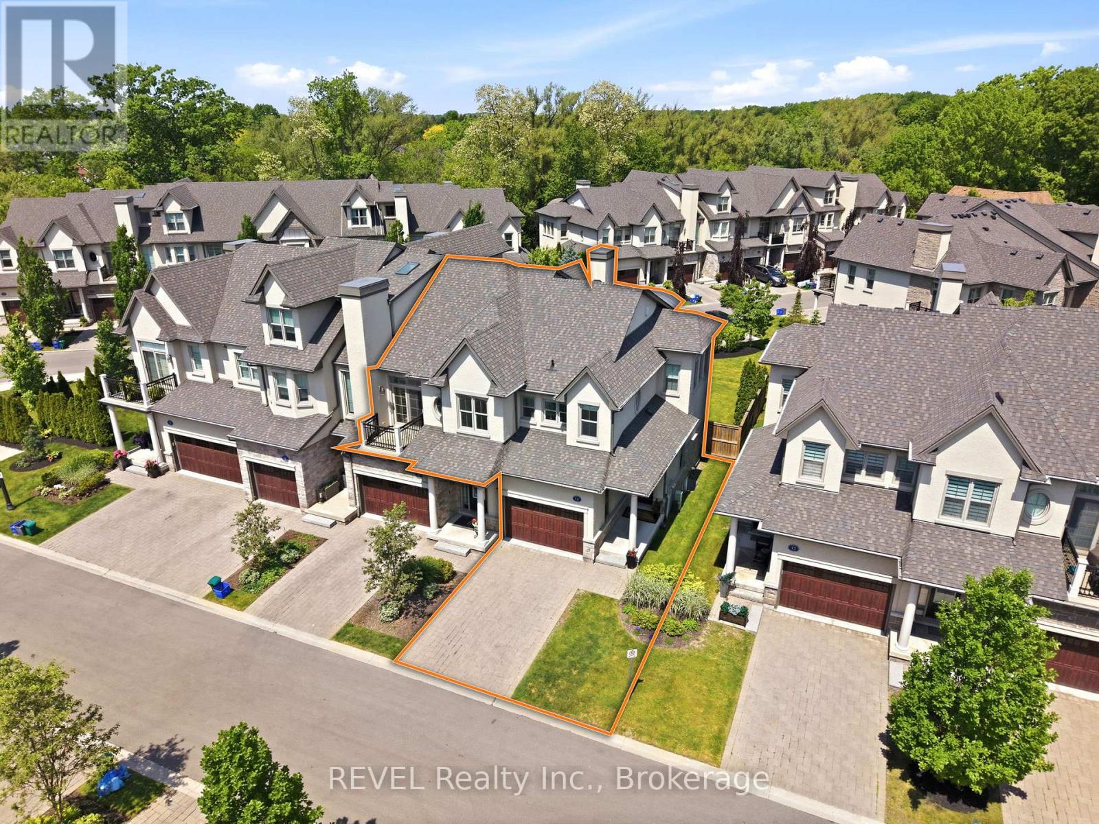 #S14 14 ST. ANDREWS LANE S - 2