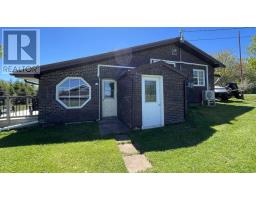 Bath (# pieces 1-6) - 38584 Route 2 Western Road, Bloomfield Corner, PE C0B1B0 Photo 8