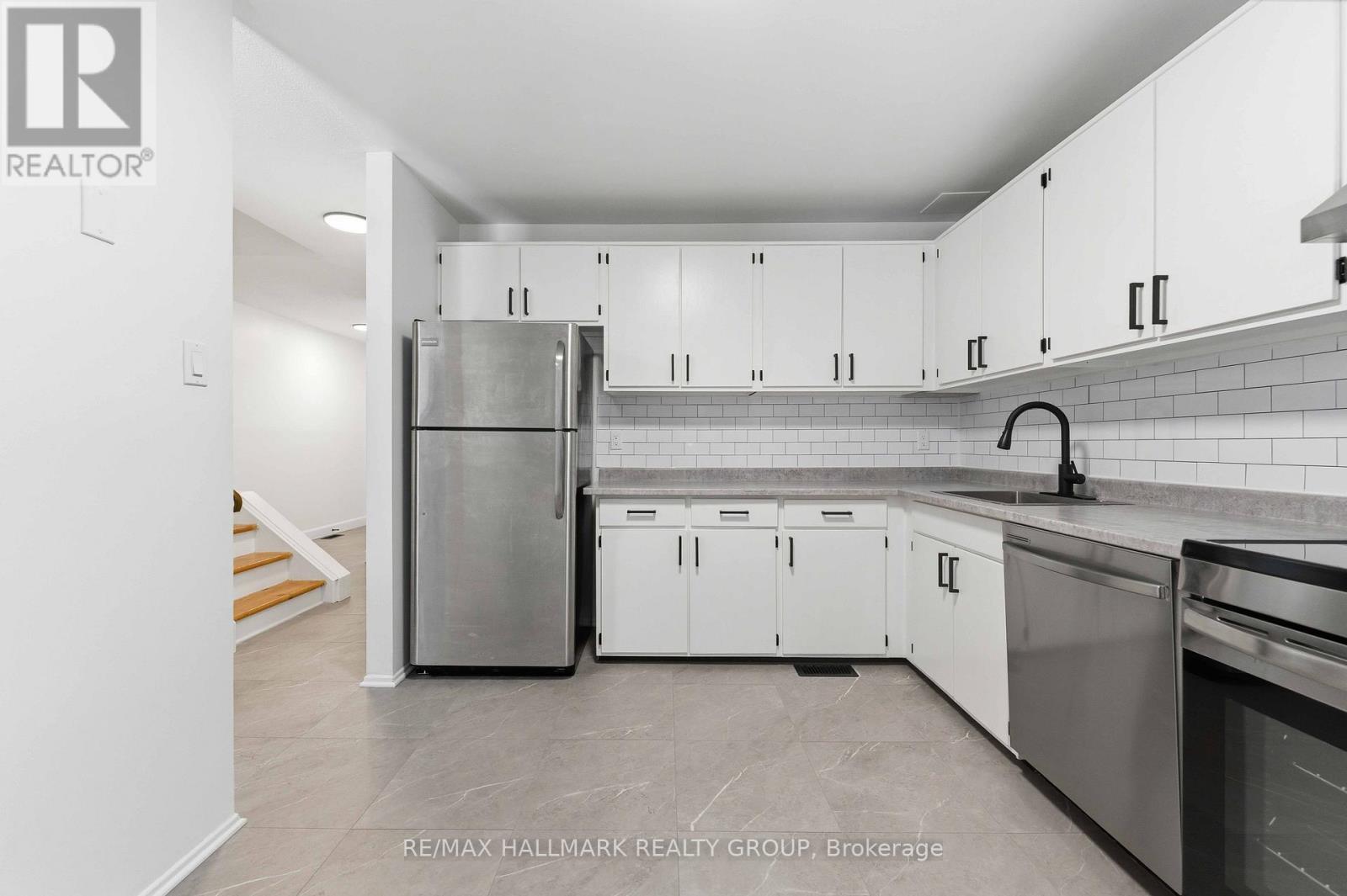 4 Bed, 2 Bath House for Sale in Ottawa – 48 – 2202 ORIENT PARK DRIVE, Ottawa – MLS# X13422220 - Image 15