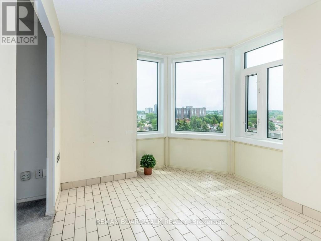 #715 1025 GRENON AVENUE - 11