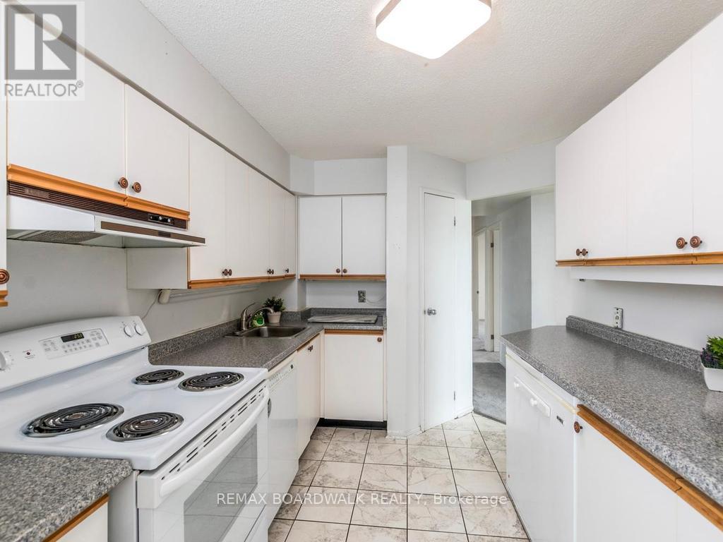 #715 1025 GRENON AVENUE - 12
