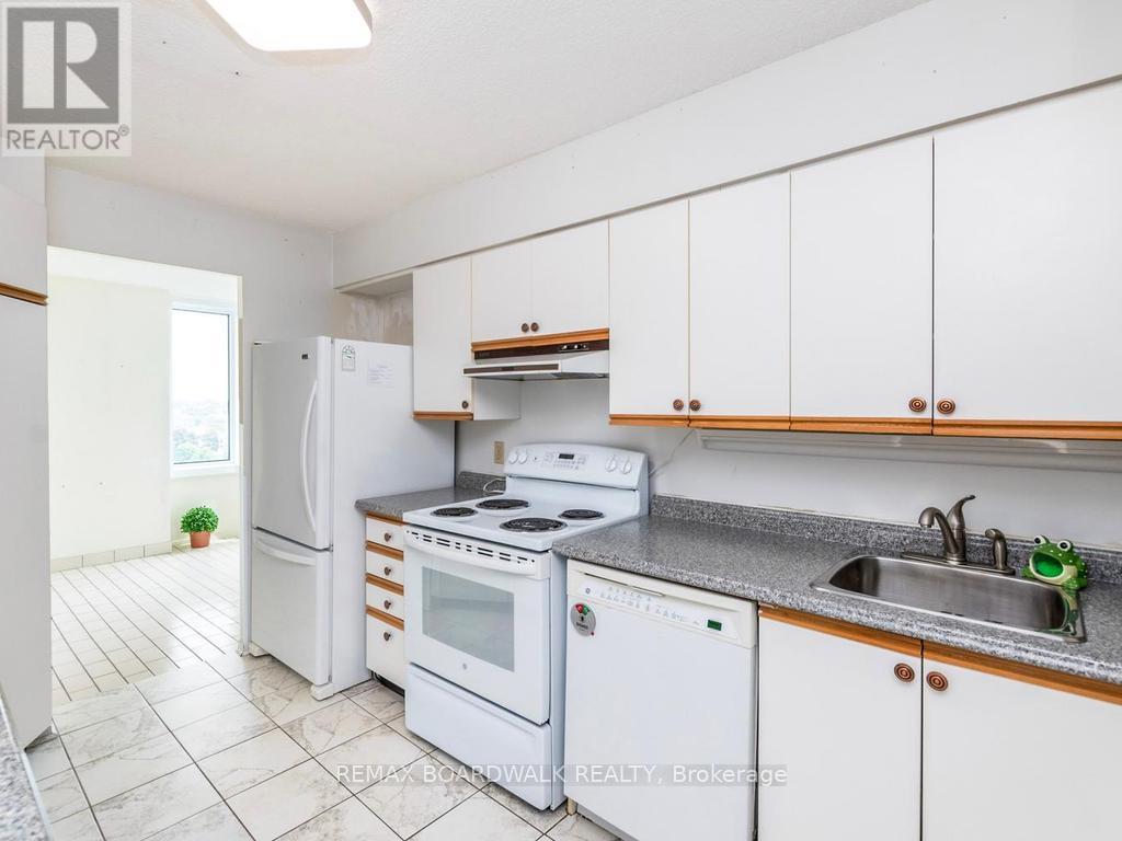 #715 1025 GRENON AVENUE - 13