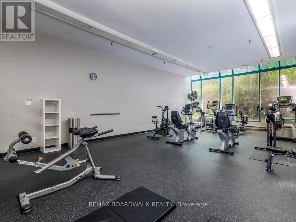 #715 1025 GRENON AVENUE - 29