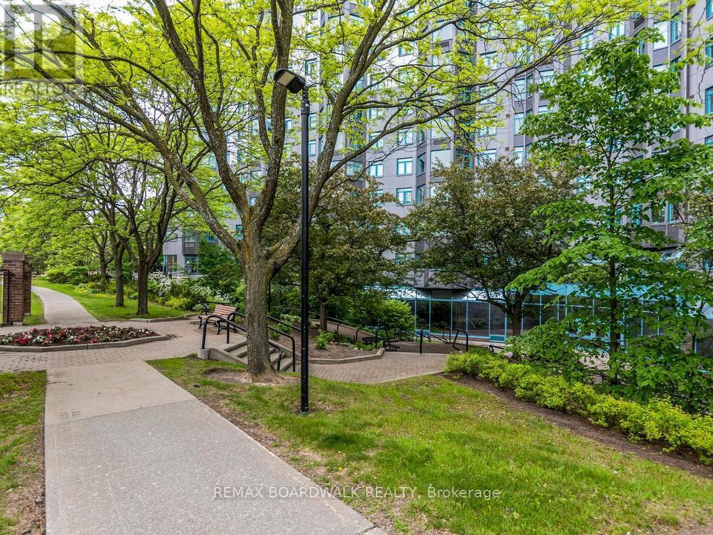 #715 1025 GRENON AVENUE - 33