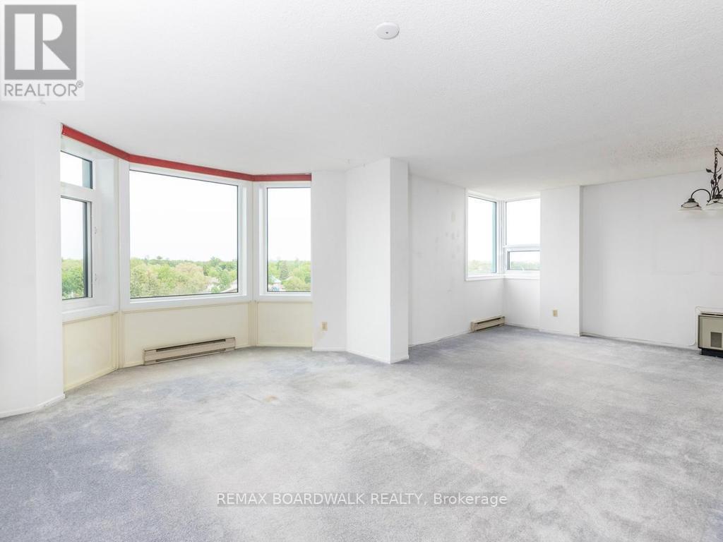 #715 1025 GRENON AVENUE - 4