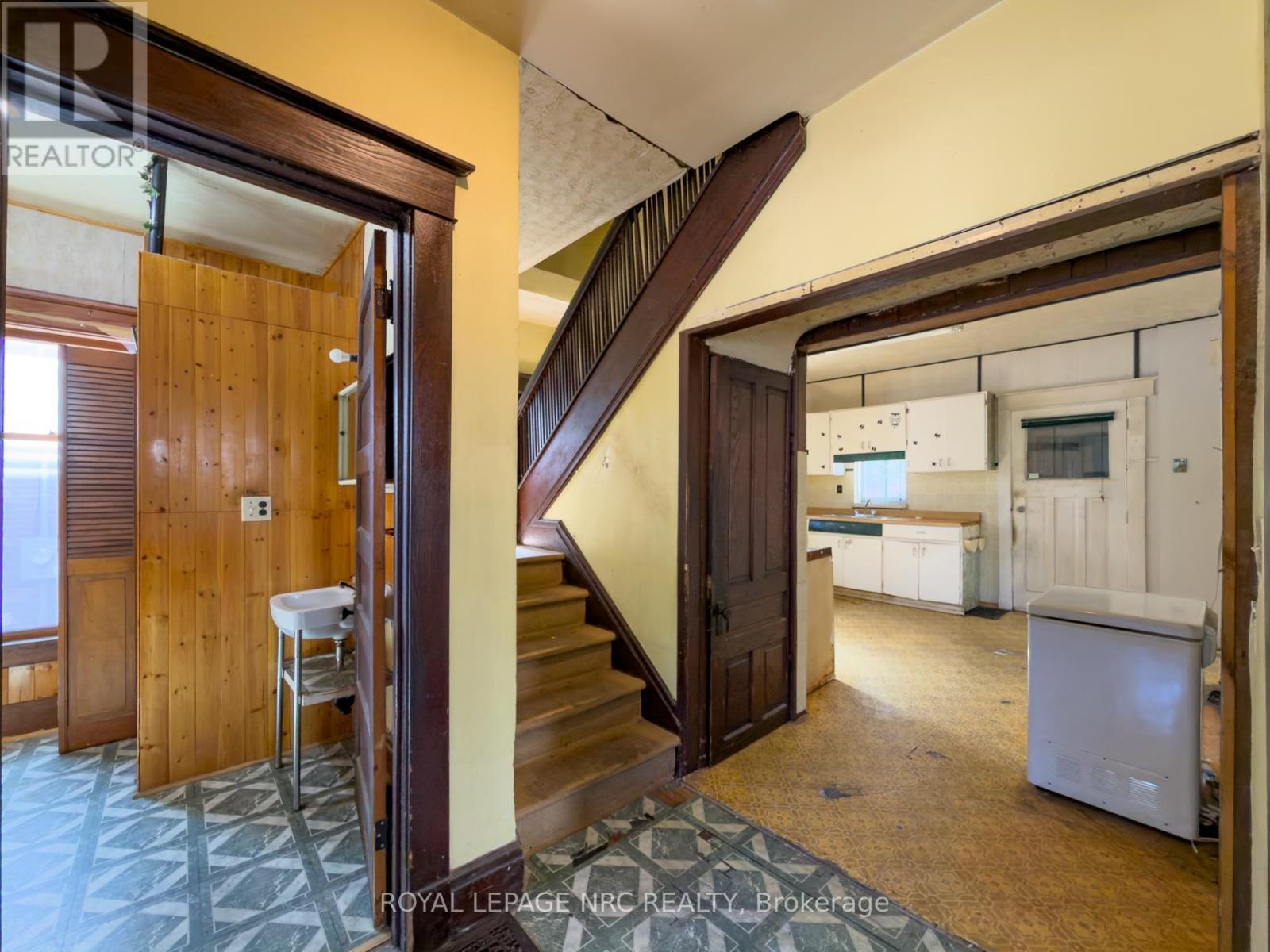 5108 MCRAE STREET - 13