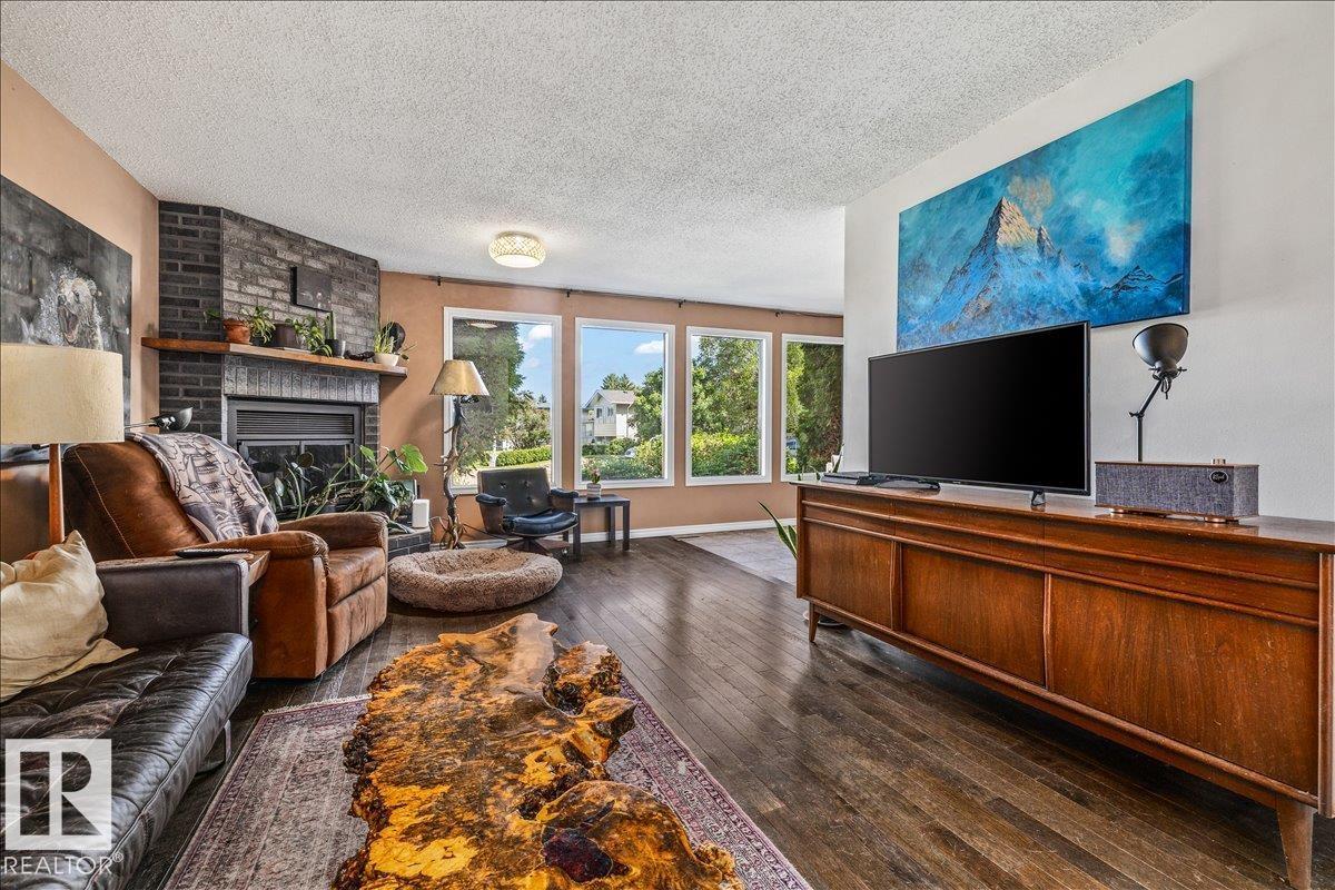 135 HOMESTEAD CR NW NW - 14