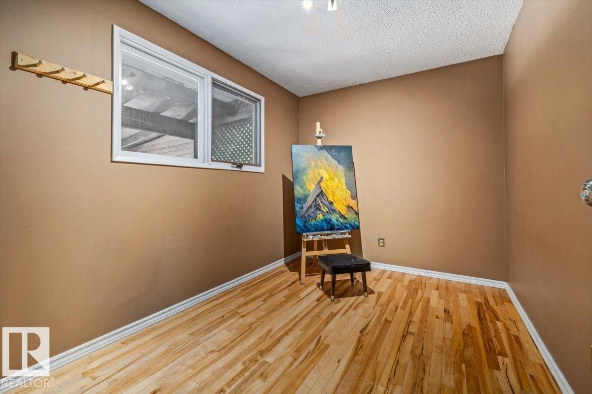 135 HOMESTEAD CR NW NW - 17