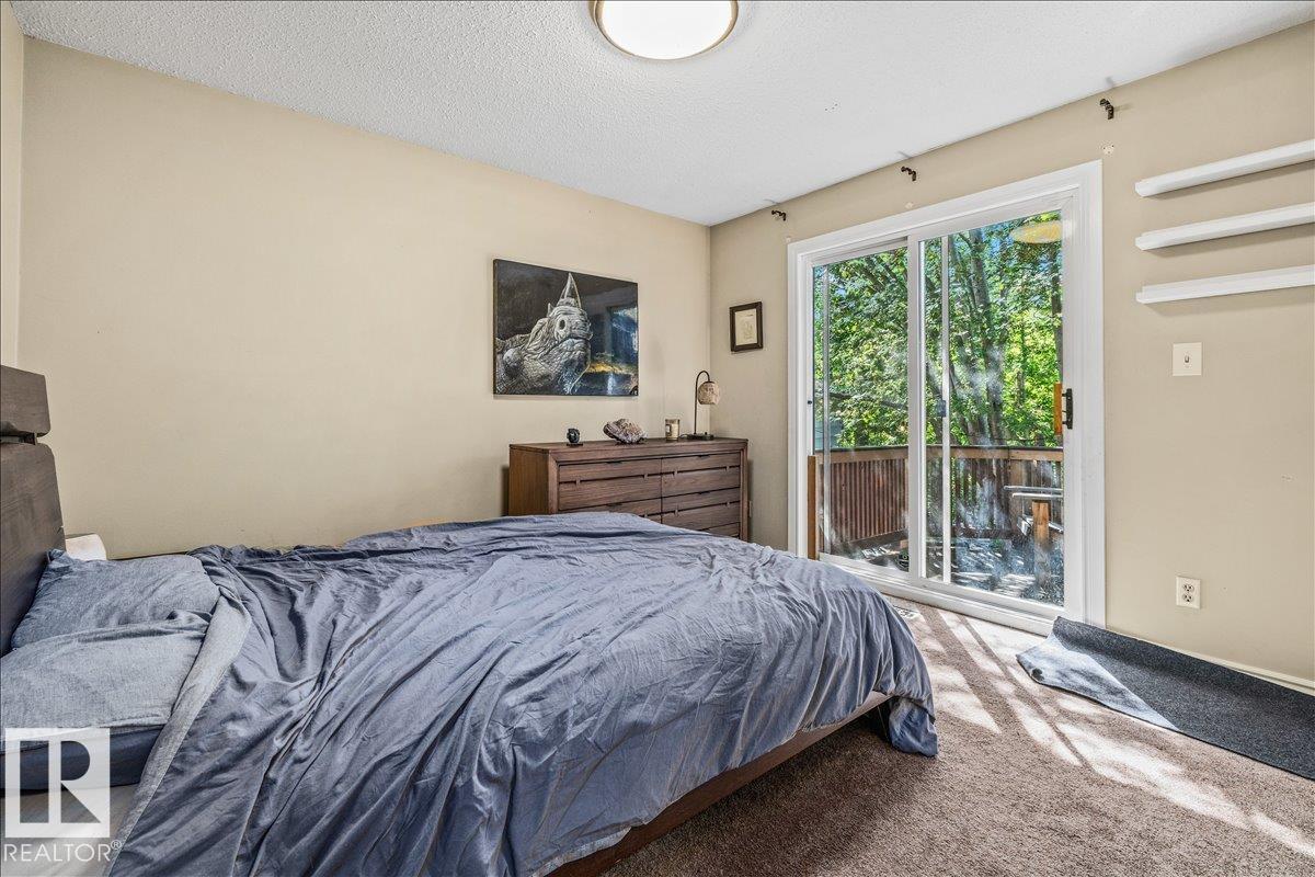 135 HOMESTEAD CR NW NW - 18
