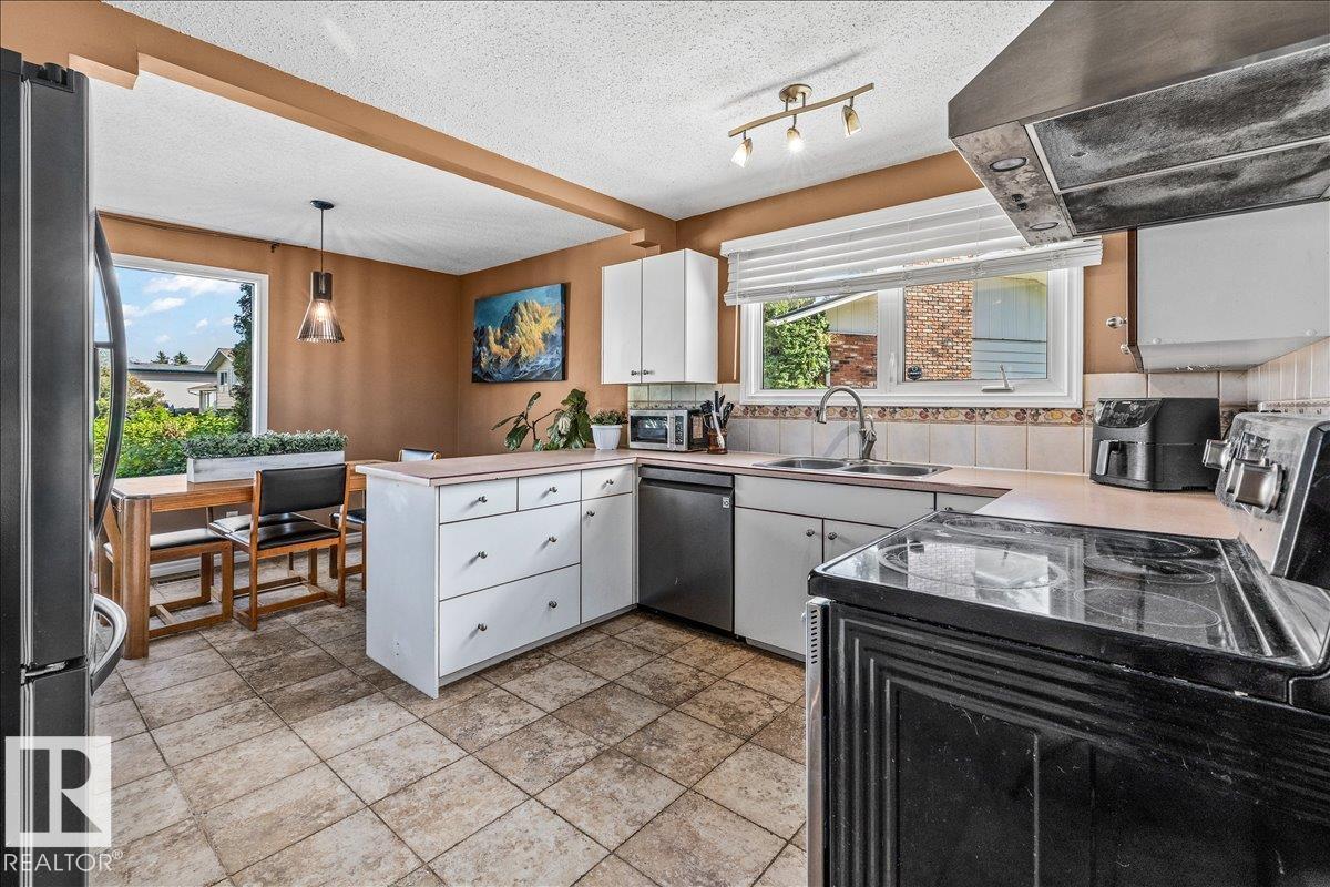 135 HOMESTEAD CR NW NW - 2
