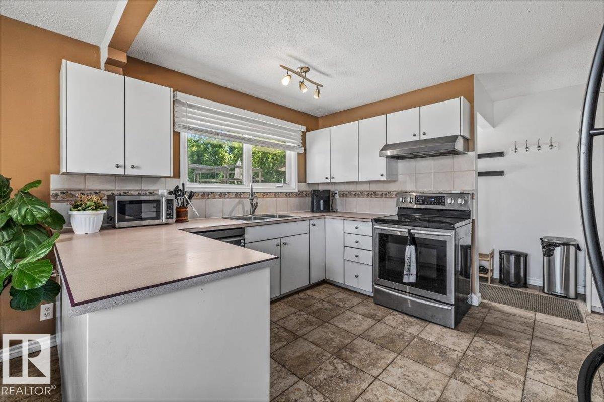135 HOMESTEAD CR NW NW - 3