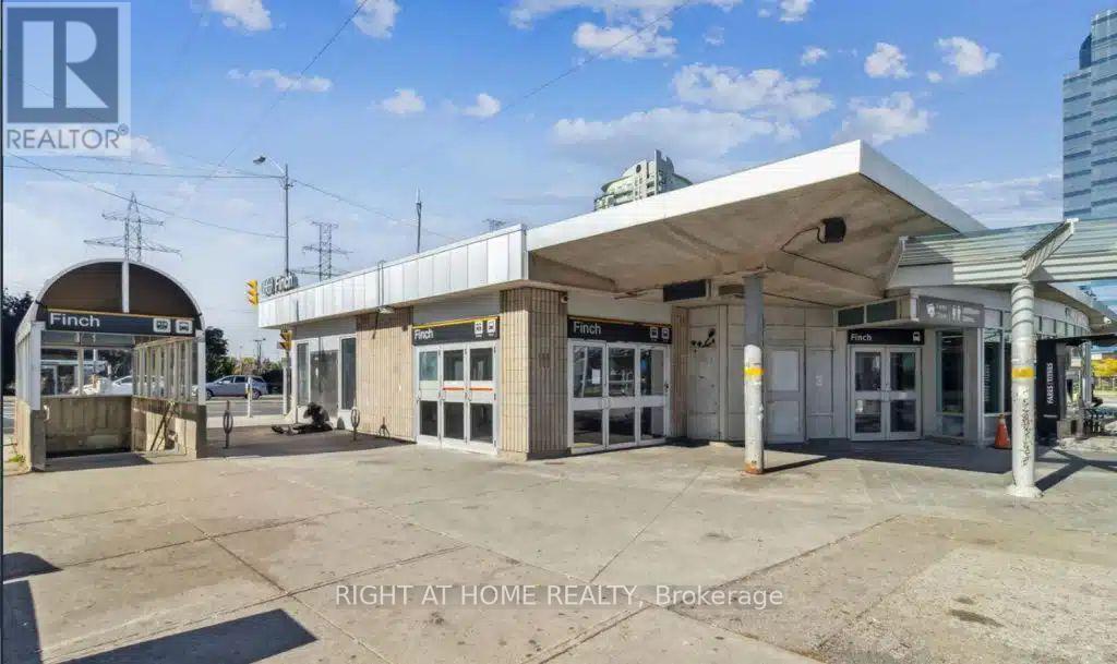 #905 7 BISHOP AVENUE - 6