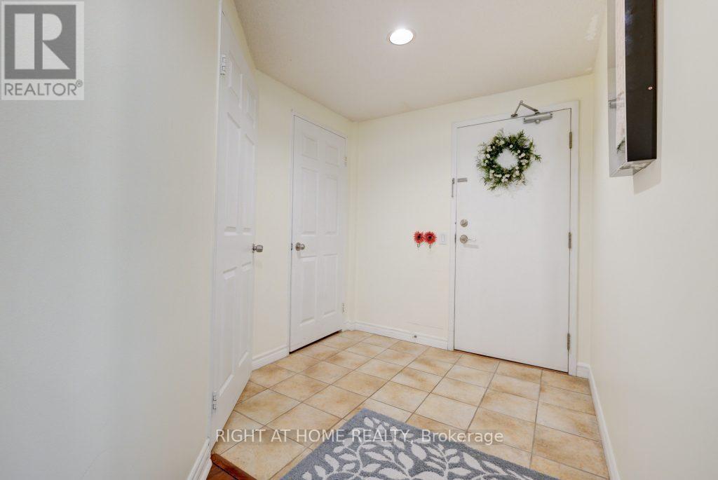 #905 7 BISHOP AVENUE - 7