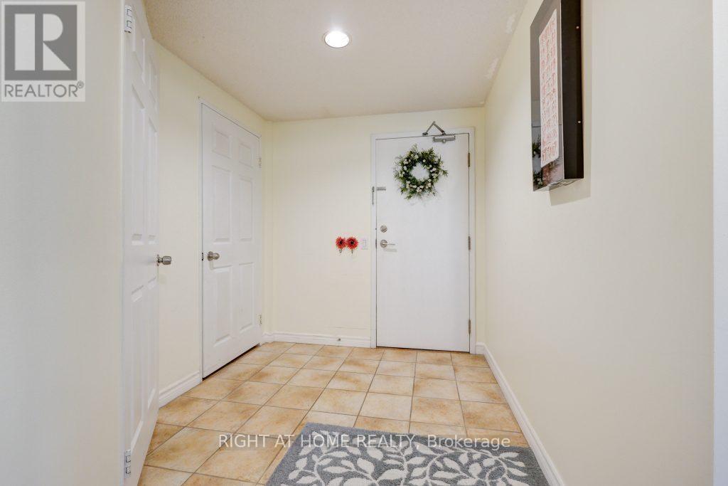 #905 7 BISHOP AVENUE - 8