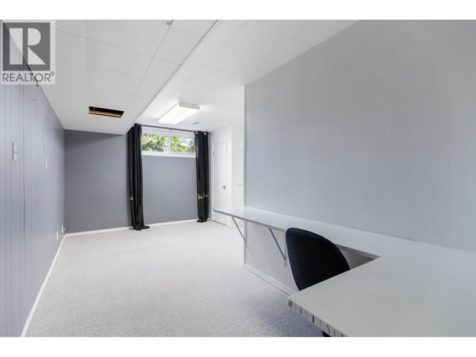 1801 GARDEN DRIVE - 14
