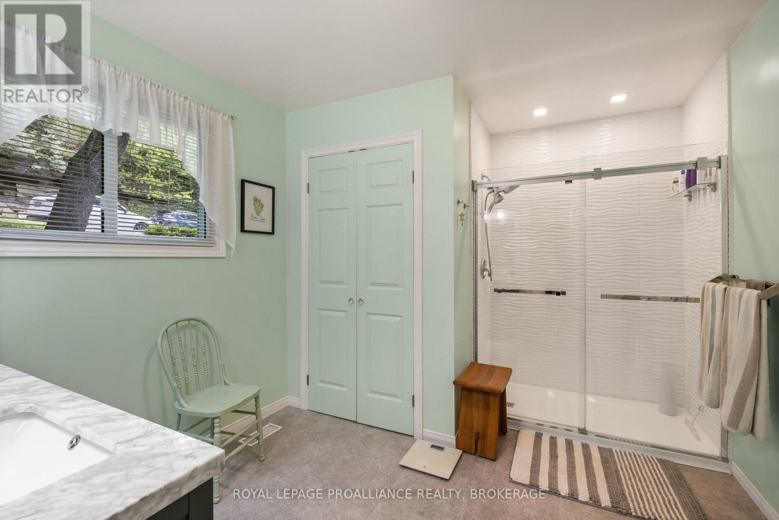 1020 LARK LANE - 35