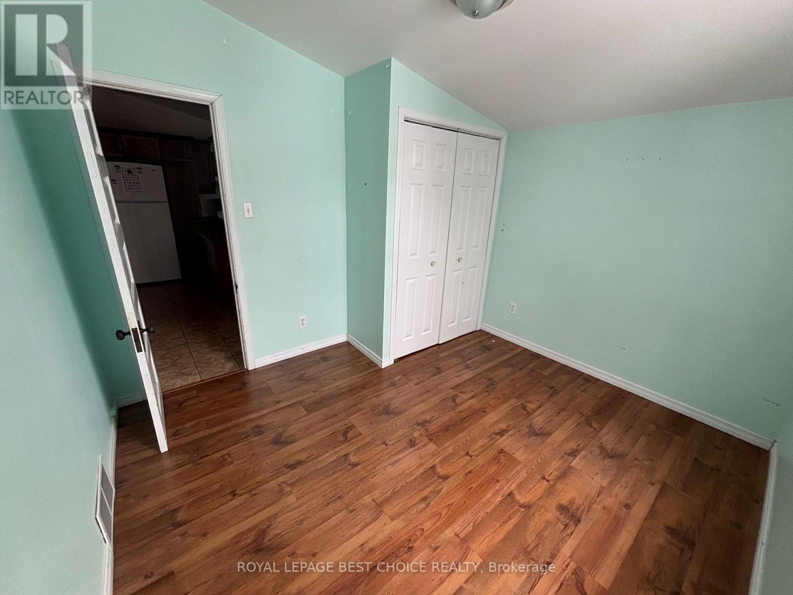 575 GEORGINA AVENUE - 12