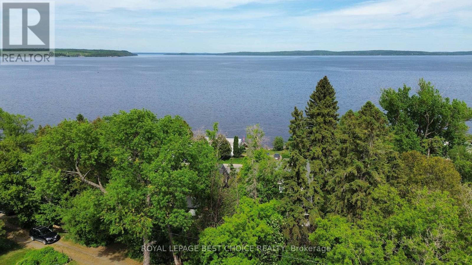 575 GEORGINA AVENUE - 24