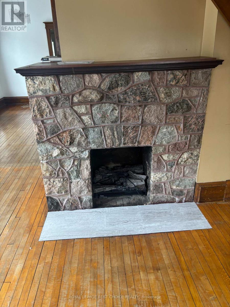 575 GEORGINA AVENUE - 7