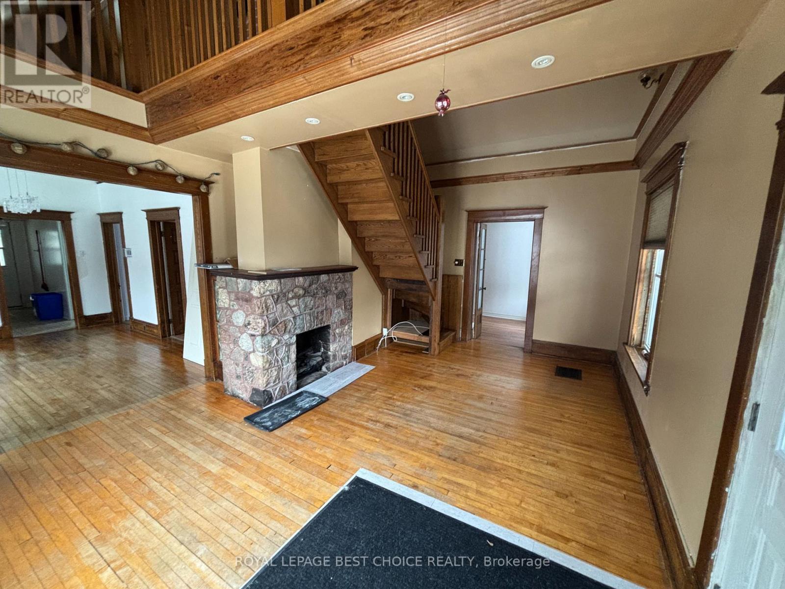 575 GEORGINA AVENUE - 5