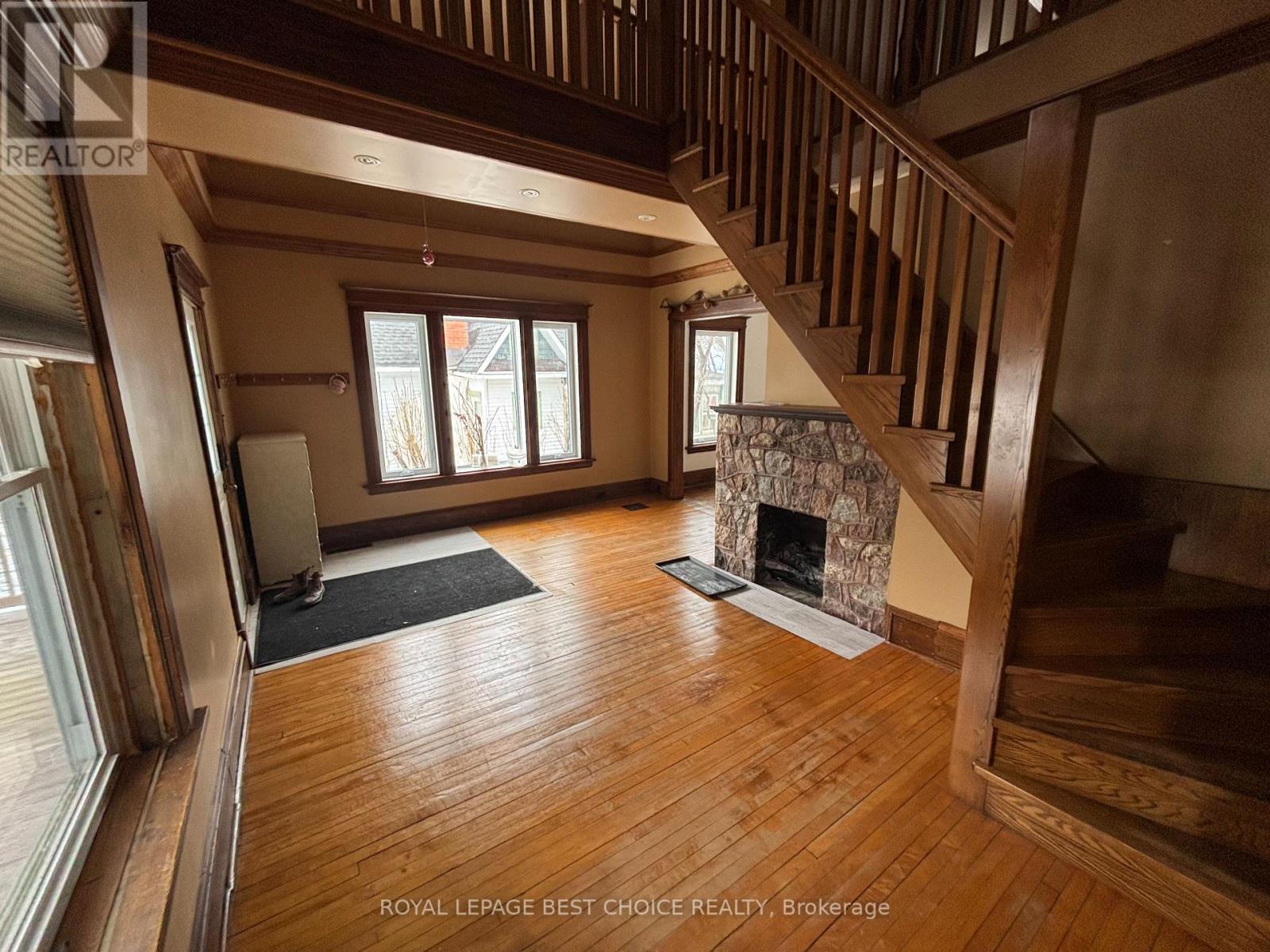 575 GEORGINA AVENUE - 6