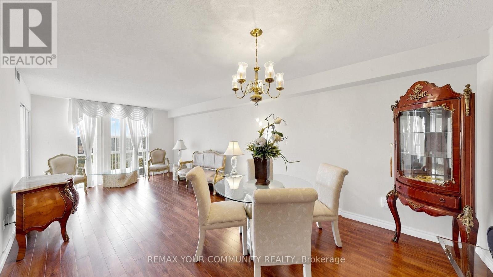 #1109 20 HARDING BOULEVARD W - 11