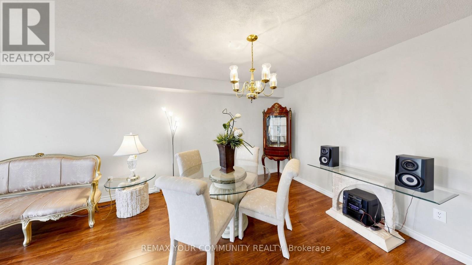 #1109 20 HARDING BOULEVARD W - 13