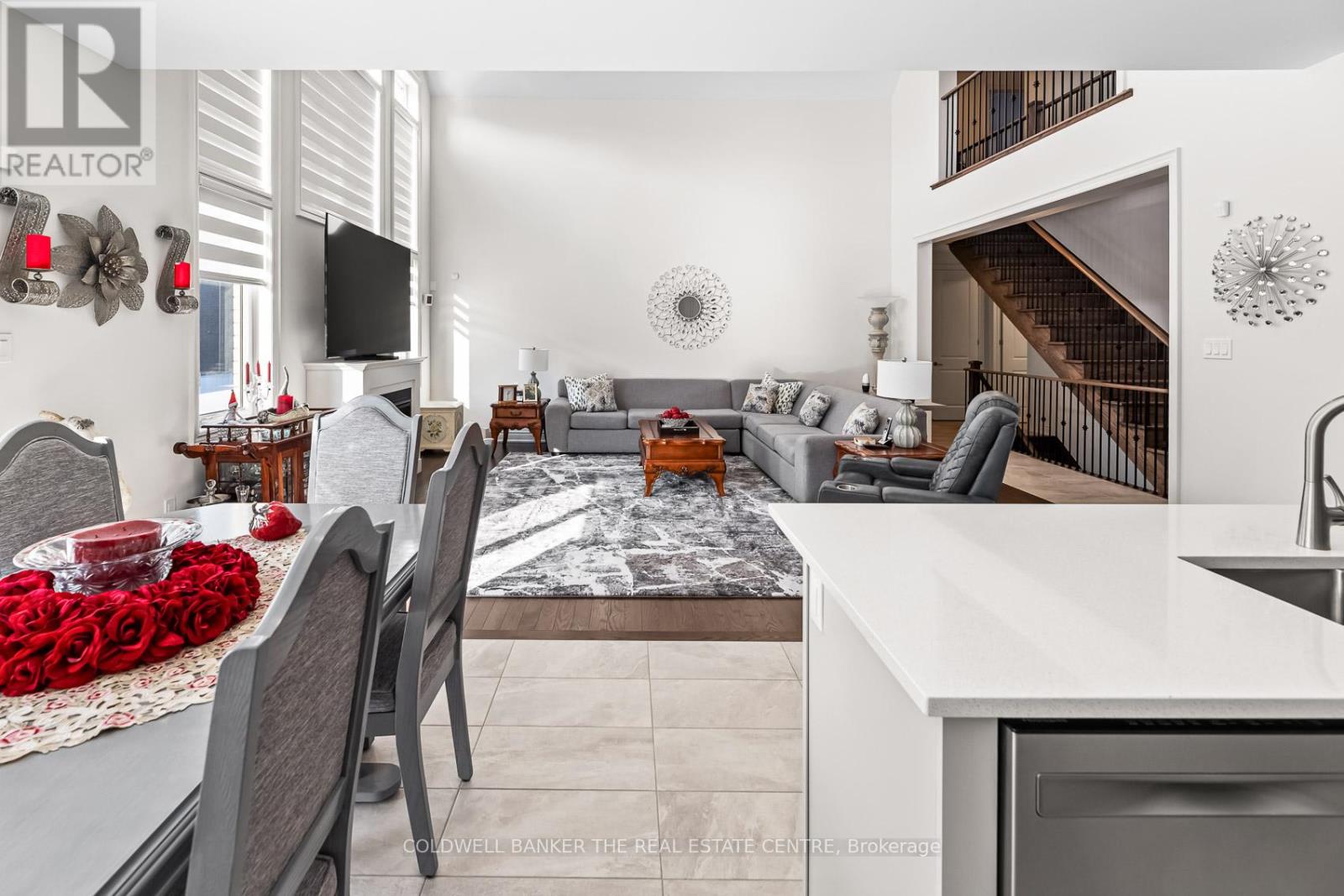28 BELLFLOWER CRESCENT - 17
