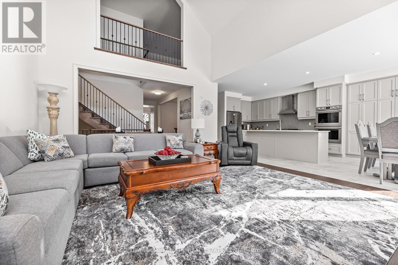 28 BELLFLOWER CRESCENT - 20