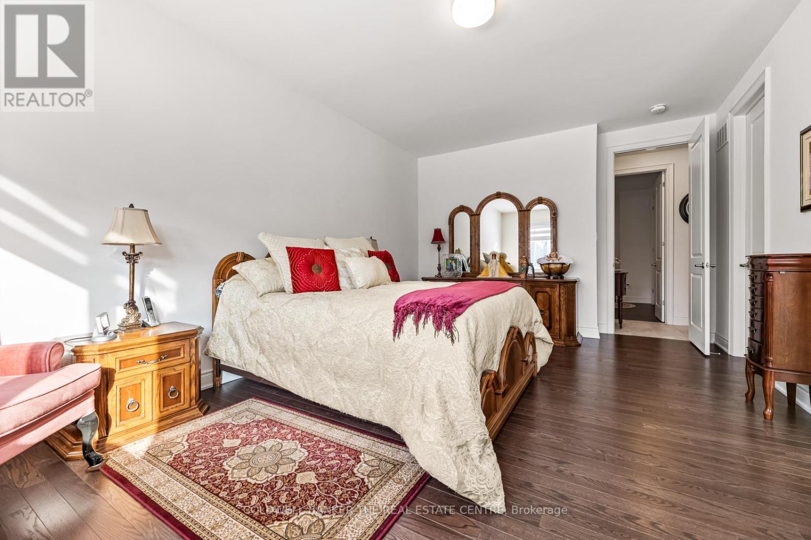 28 BELLFLOWER CRESCENT - 22