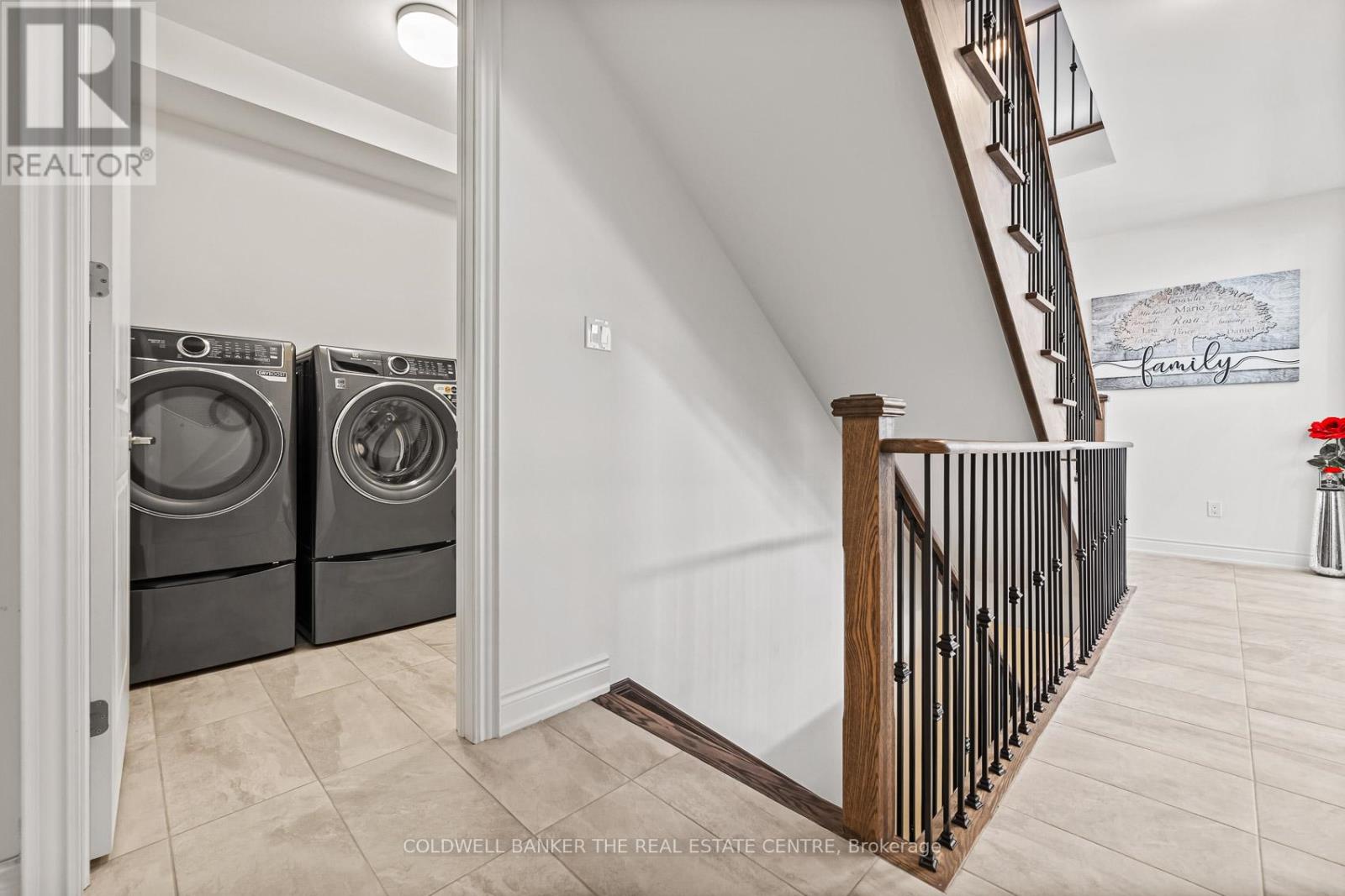 28 BELLFLOWER CRESCENT - 39