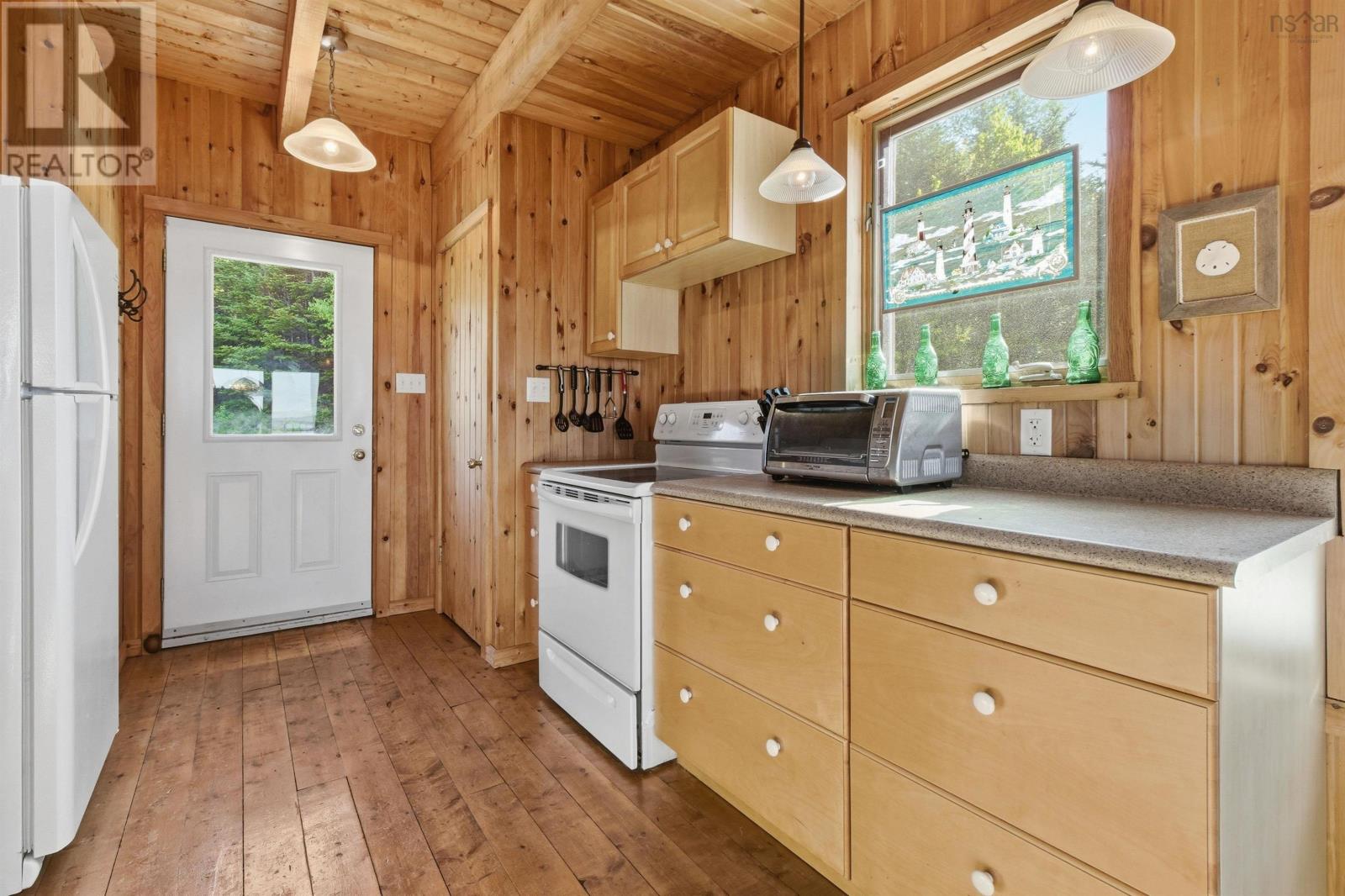 Property 23 of 47 of 1698 West Bay Road