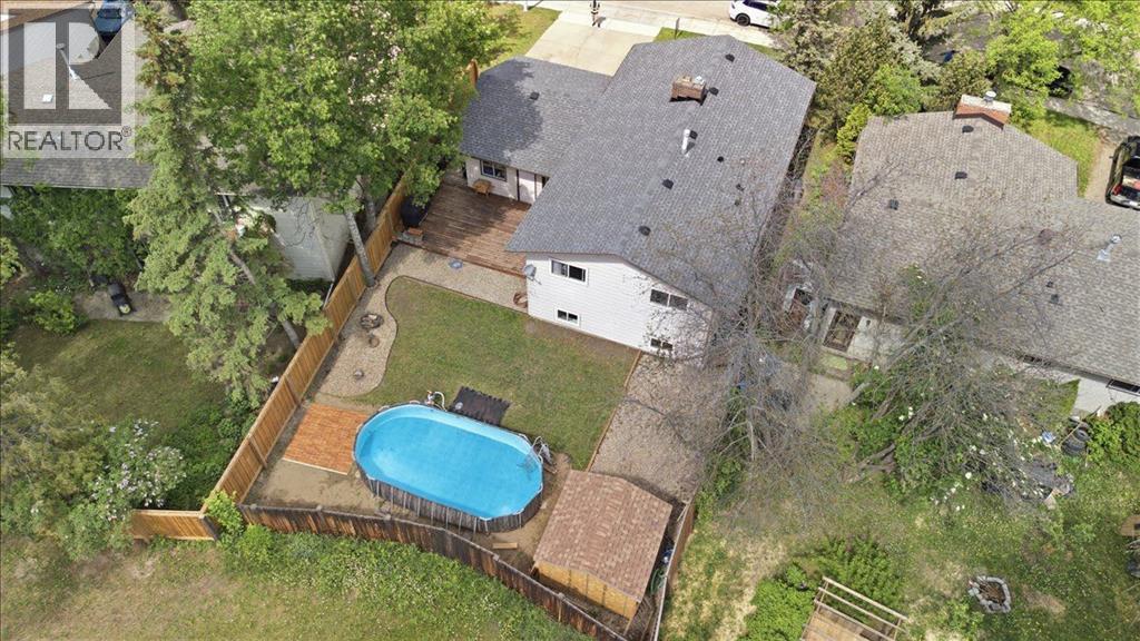 9721 75 Avenue - photo 4