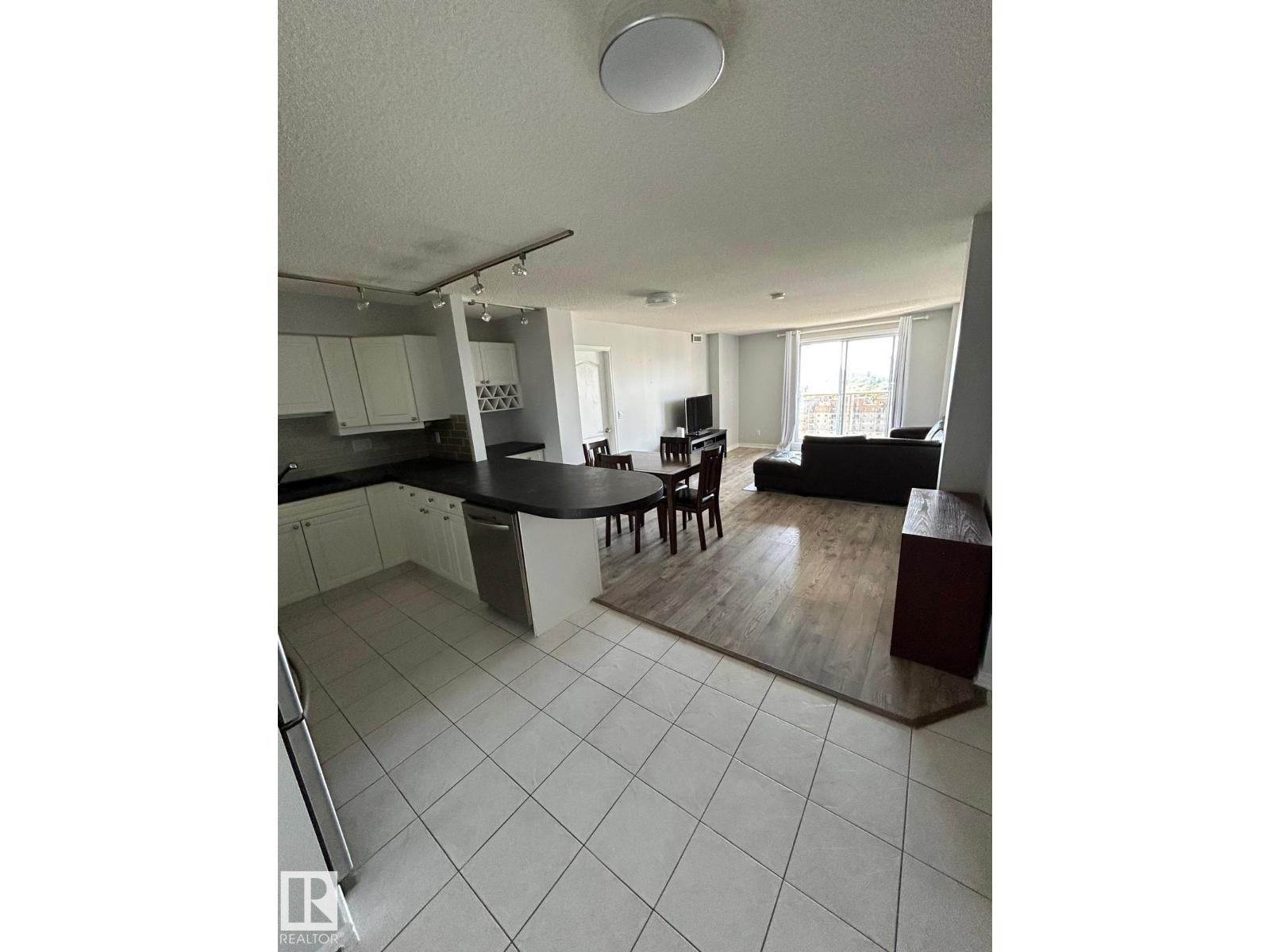 #1506 10909 103 AV NW NW - 3
