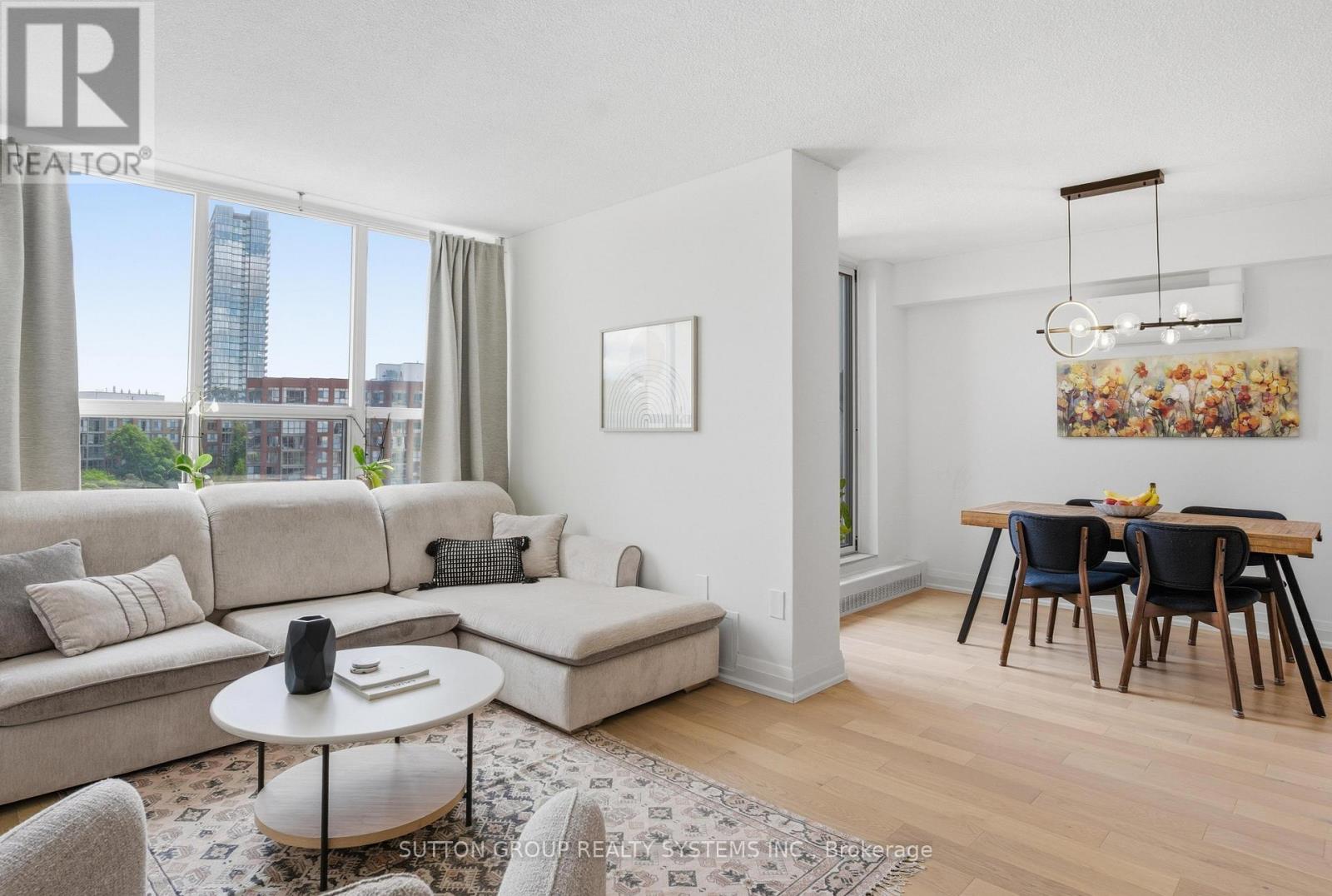 #304 60 SOUTHPORT STREET - 11