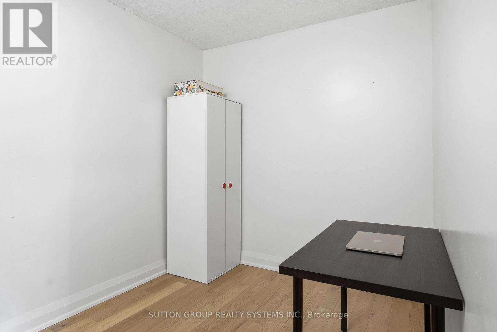 #304 60 SOUTHPORT STREET - 23