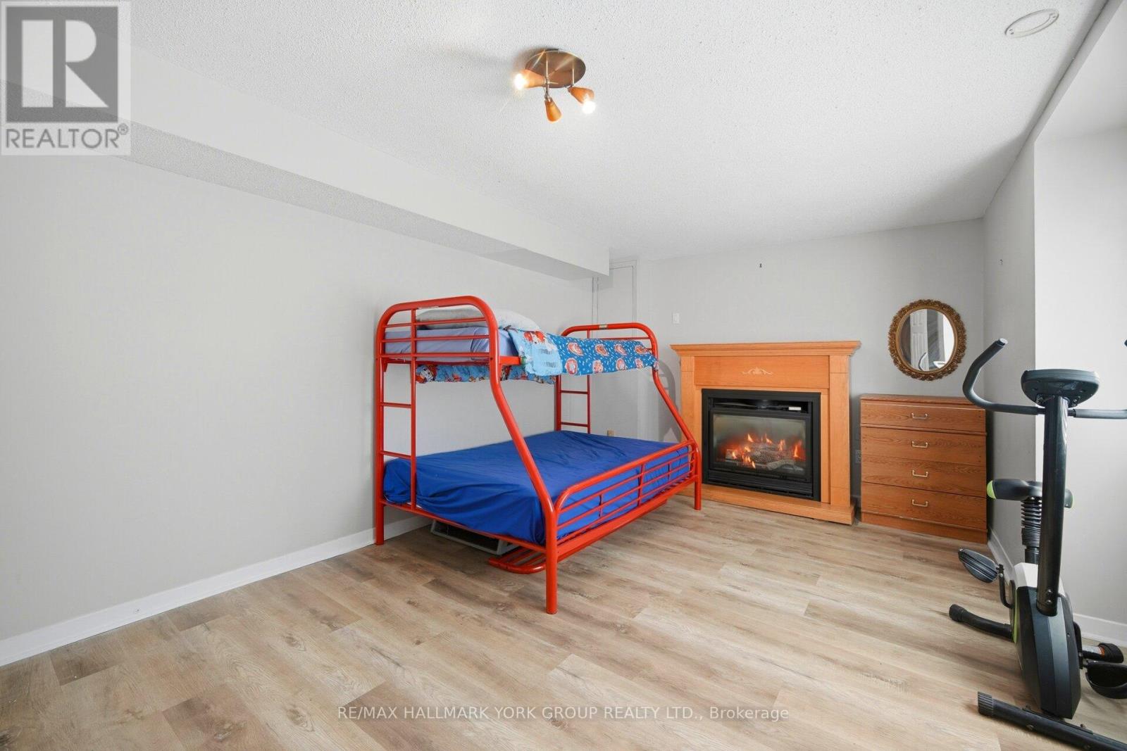 7 ANDES COURT - 37