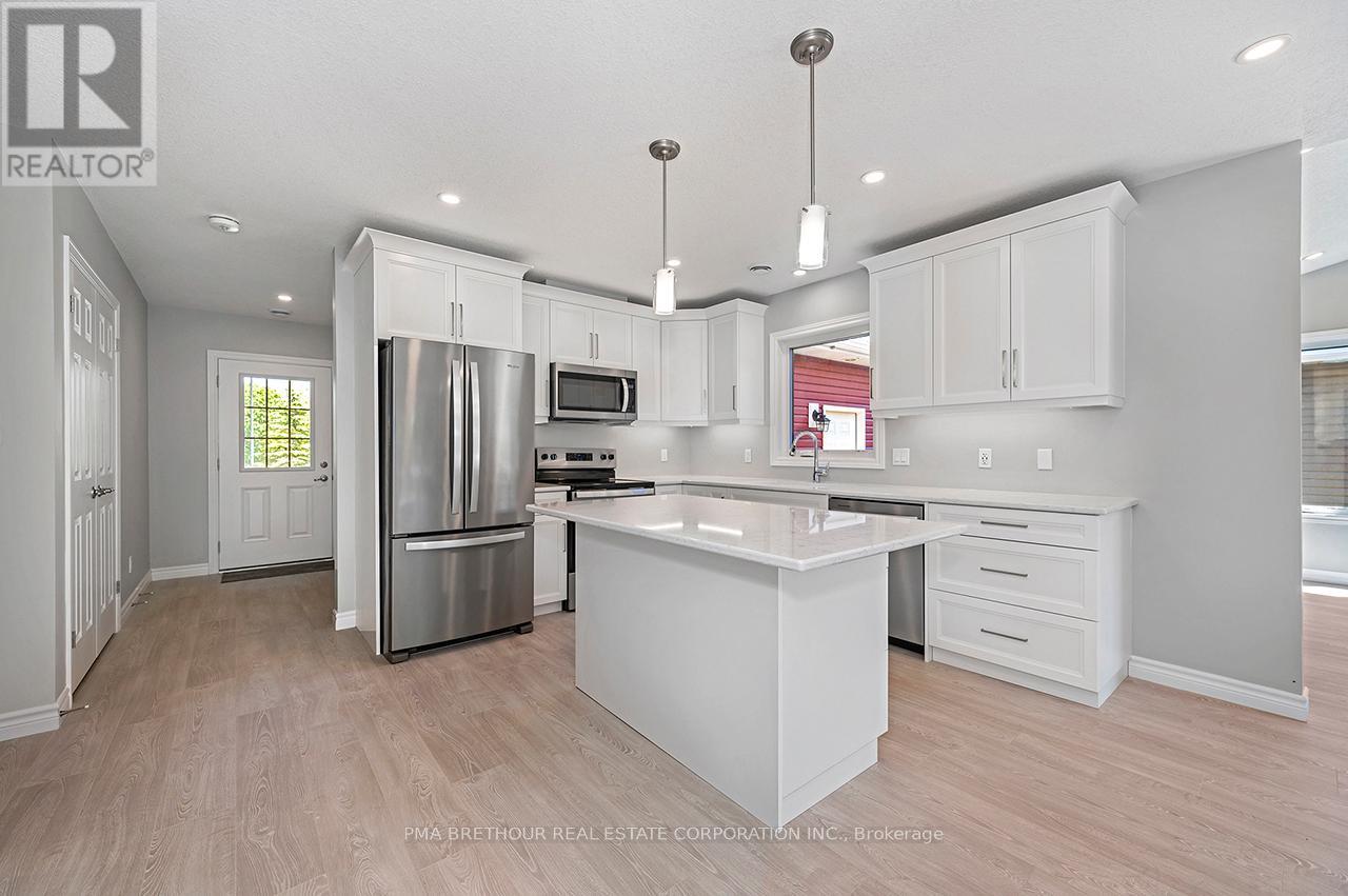 297 LAKE BREEZE DRIVE - 13