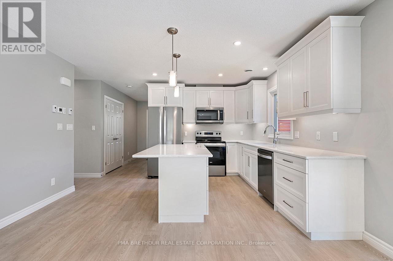 297 LAKE BREEZE DRIVE - 14