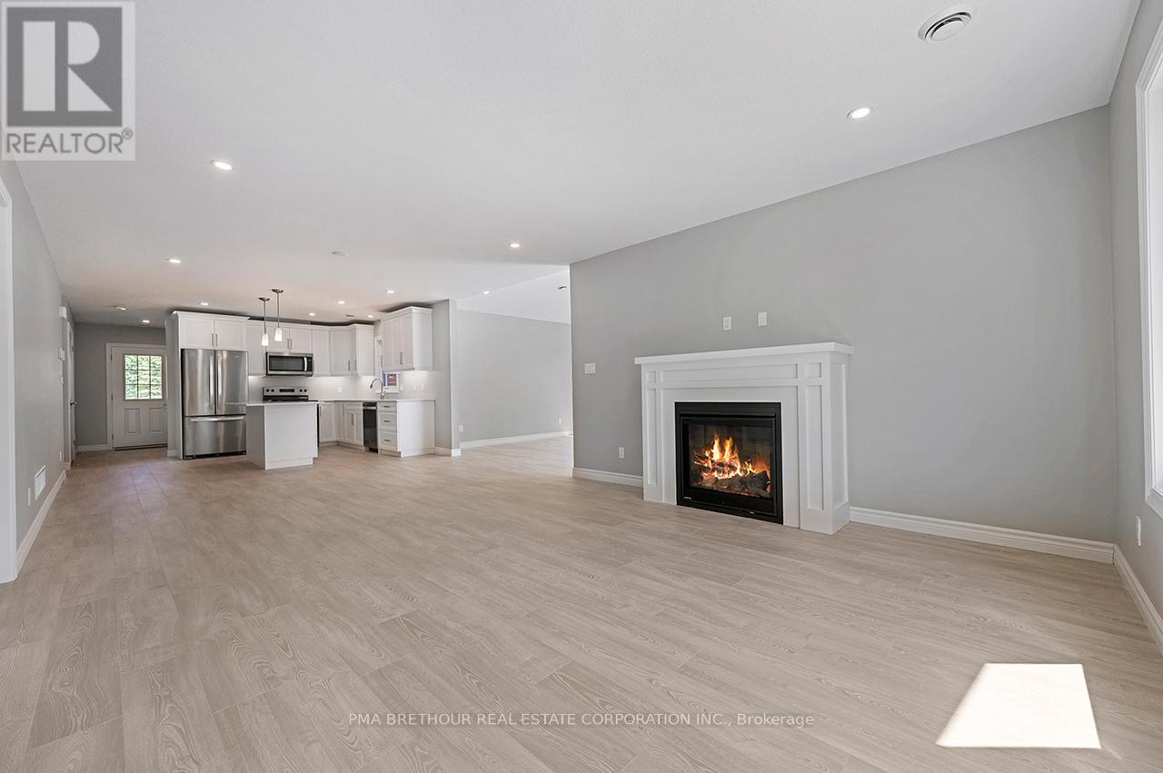 297 LAKE BREEZE DRIVE - 19