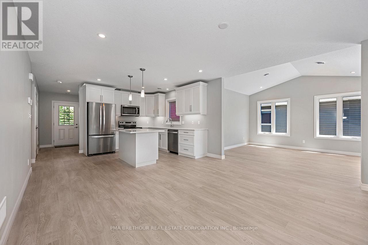 297 LAKE BREEZE DRIVE - 20